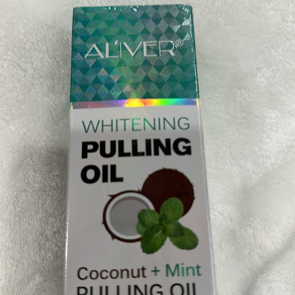 Al’iver whitening pulling oil - Picture 3 of 5
